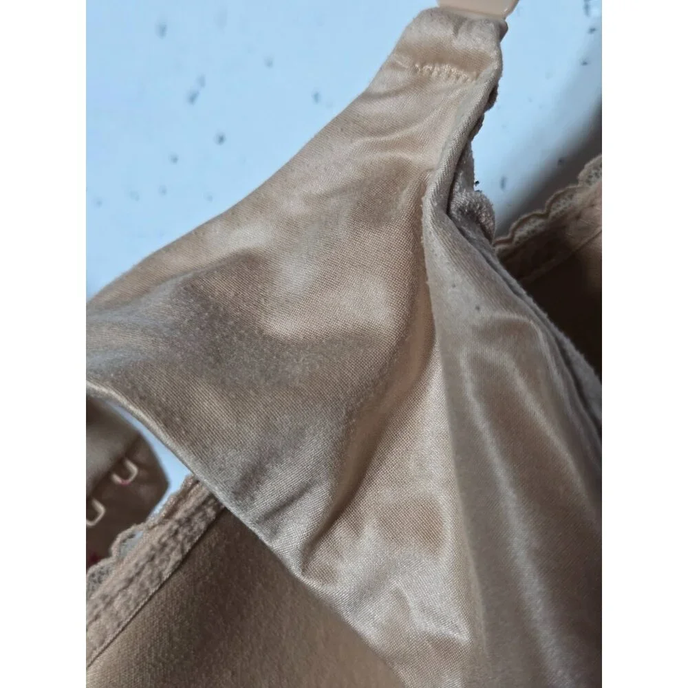 Victorias Secret Body Lined Perfect Coverage Bra‎ Size 36B Nude Tan #2